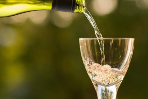 bottle-pouring-summertime-wine-glass-107556